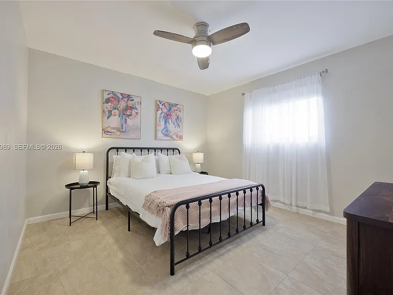 609 S Crescent Dr — Photo 17
