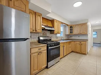 510 Lincoln Street, #2