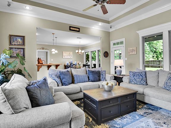 3rd image of 37177 Heritage Ct