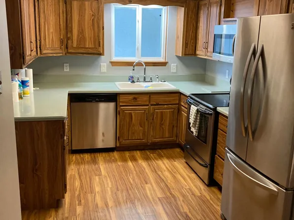 945 Kennely Rd Unit I127, Saginaw, MI 48609