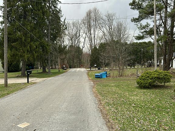 5th image of 2439 Sarah Dr