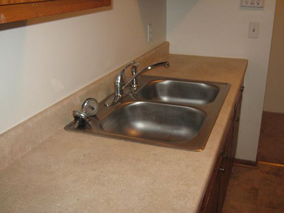 3rd image of 4511 Winnetka Ave N