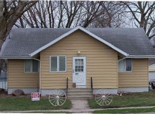 908 S 17th St, Fort Dodge, IA 50501