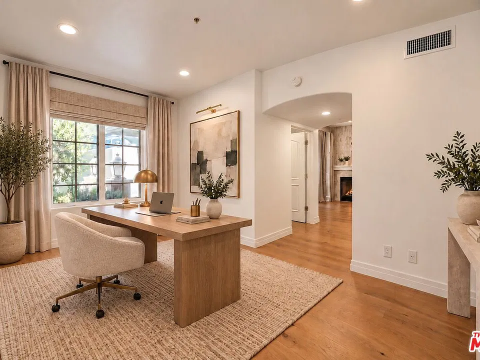 851 N San Vicente Blvd #117