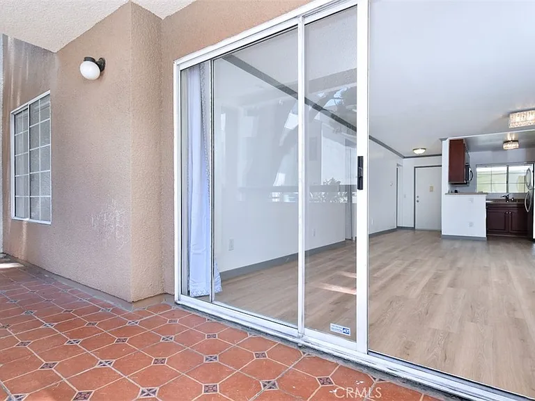 21500 Burbank Blvd #112 — Photo 14