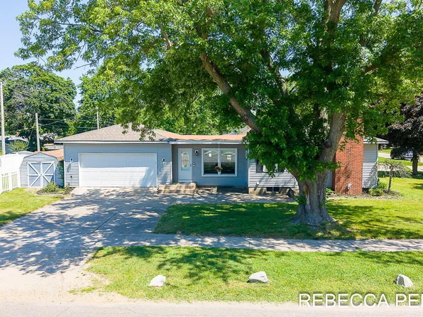 286 Dartmouth Ave, Holland, MI 49423