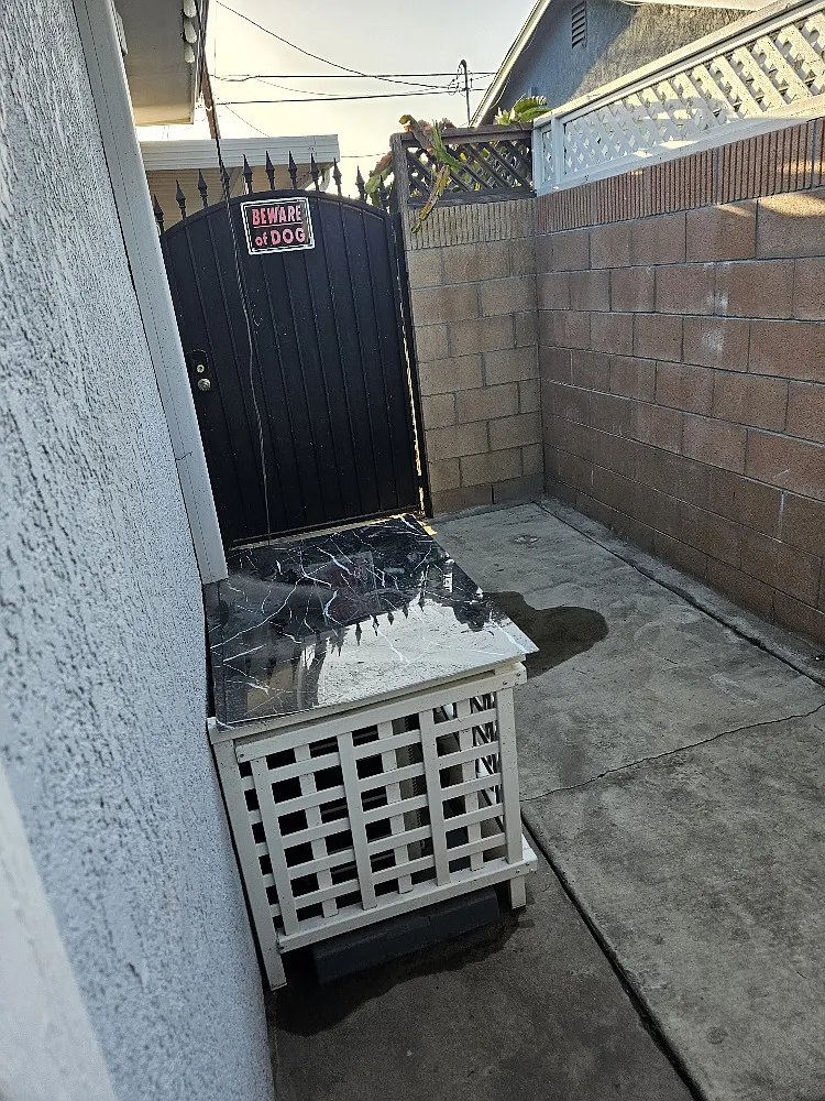 Studio, 400 sqft, $2,200 — Photo 4