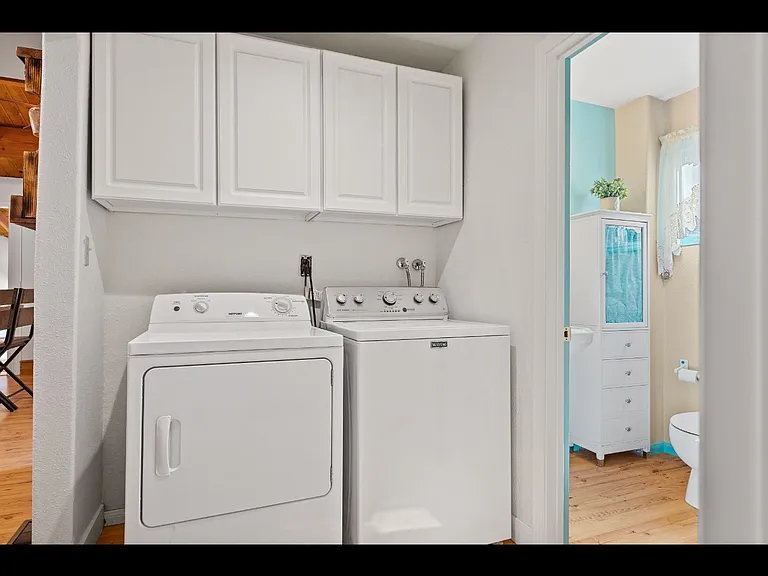 459 Clubhouse Dr — Photo 8