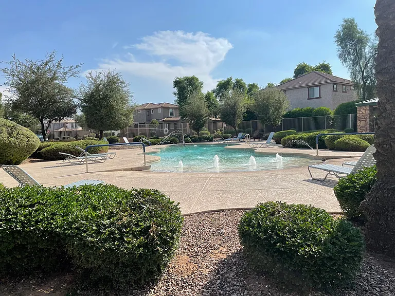 2175 S Sanders Dr — Photo 18
