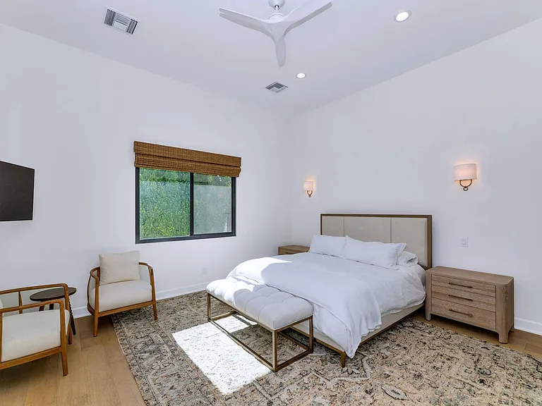 4147 E Clarendon Ave — Photo 14