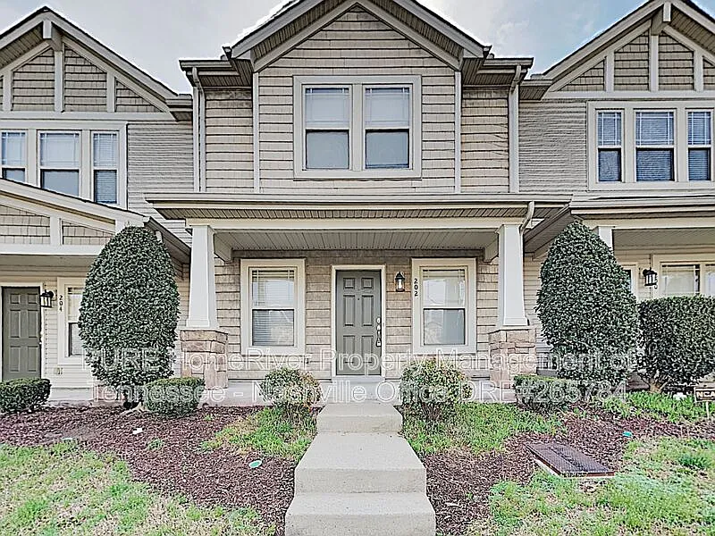 735 Tulip Grove Rd #202