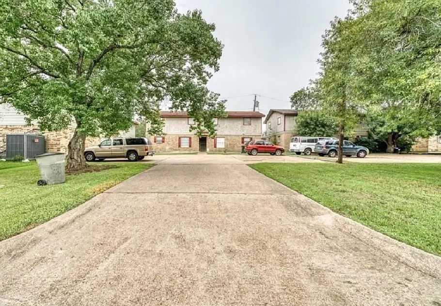 2 bed, 1464 sqft, $750 — Photo 2