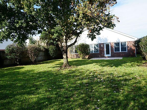 4th image of 743 Olivia Ct