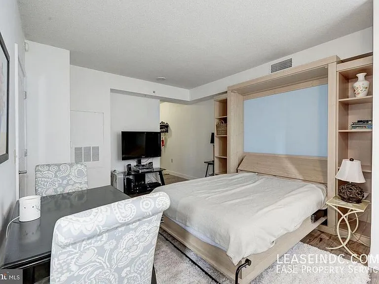 555 Massachusetts Ave NW #314 — Photo 8