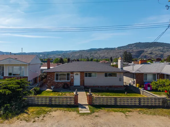 1027 Moncton Ave, Kamloops, BC V2B 1S5