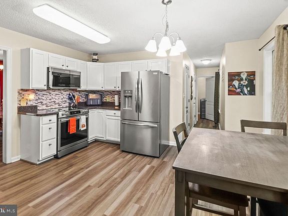 4th image of 9077 Dallas Ct