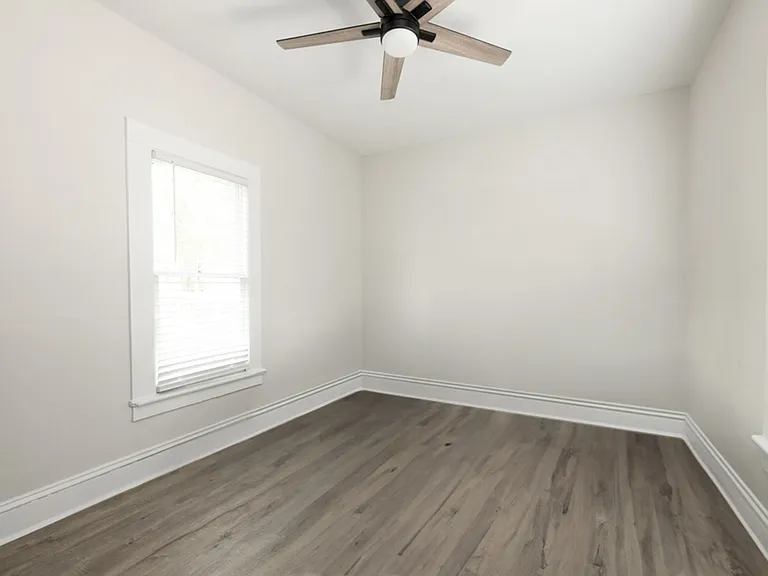 208 Leftwich St #COTTAGE — Photo 13