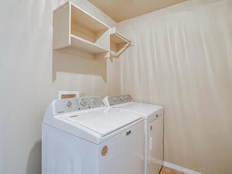 2230 Cancun Dr — Photo 19