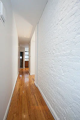 Rented by Bold New York | media 19