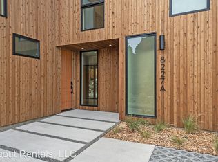 8227 SW Terwilliger Blvd #B, Portland, OR 97219