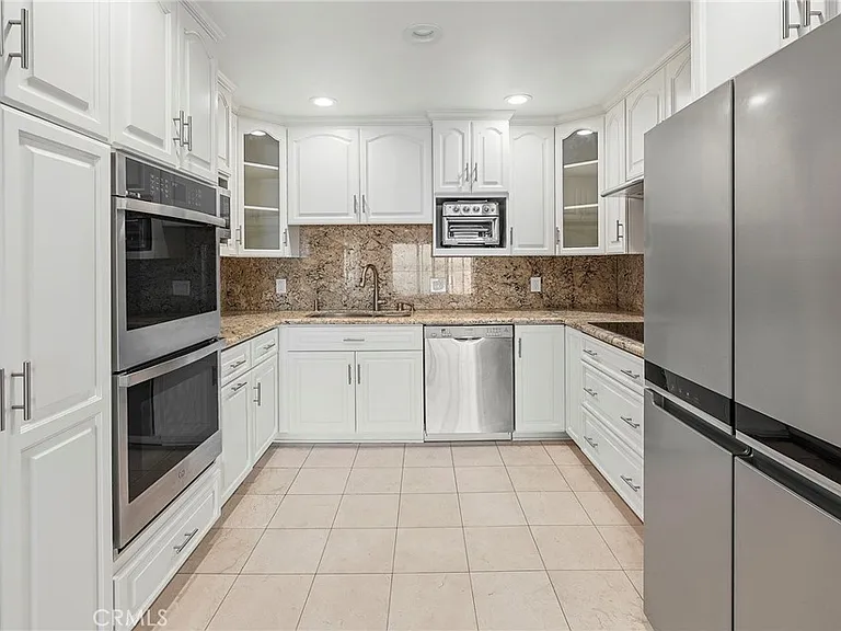 3200 La Rotonda Dr #613 — Photo 10