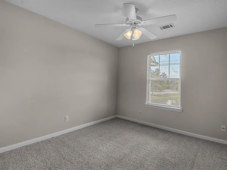 125 Ventura Pl — Photo 34