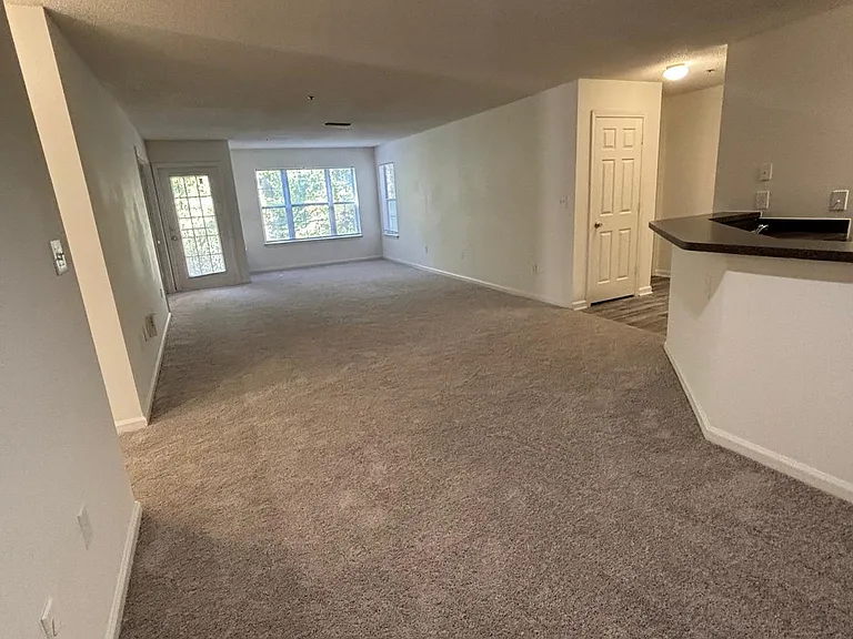 Wesley St. Claire Apartments at Lawrenceville — Photo 267