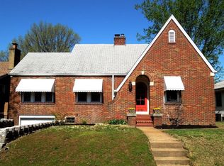 2555 Circle Dr, Saint Louis, MO 63143