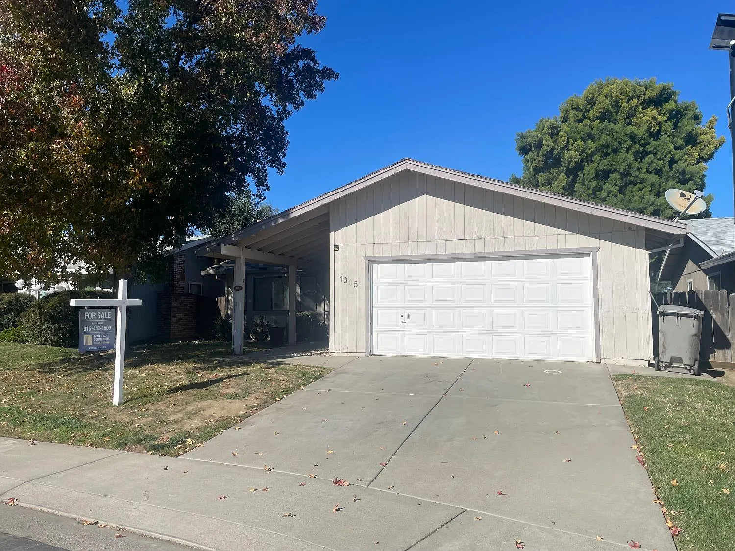 1305 Adams Ct photo 1