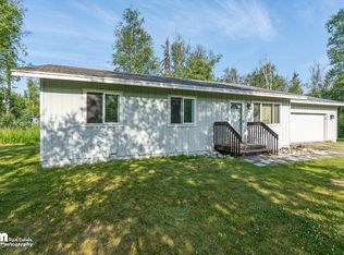 865 W Holiday Dr, Wasilla, AK 99654