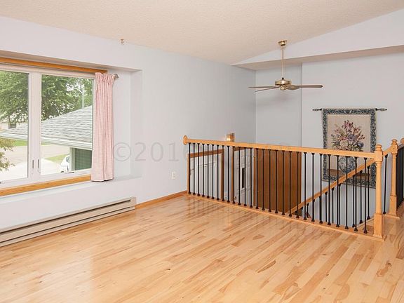 5th image of 2911 Heatherwood Cir S