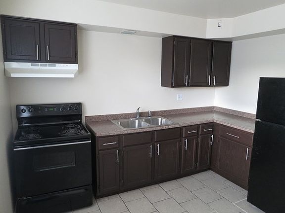 5th image of 6356 S Eberhart Ave