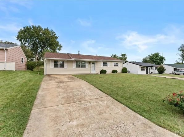 833 Weedel Dr, Arnold, MO 63010