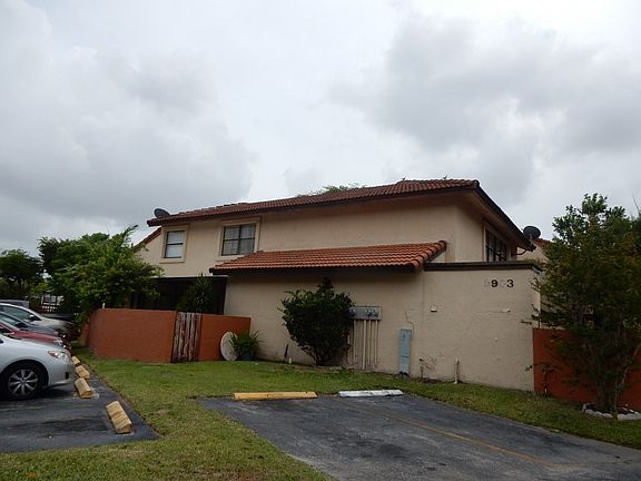 3rd image of 9903 NW 9th Street Cir #41