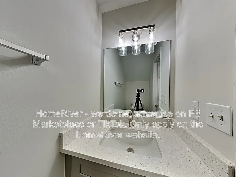 3455 Lathenview Ct — Photo 16