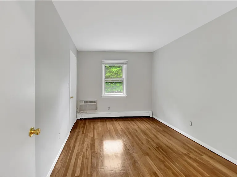 21 E Cedar St #2 — Photo 6