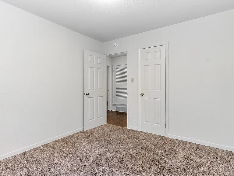 4716 Fawn Dr — Photo 8