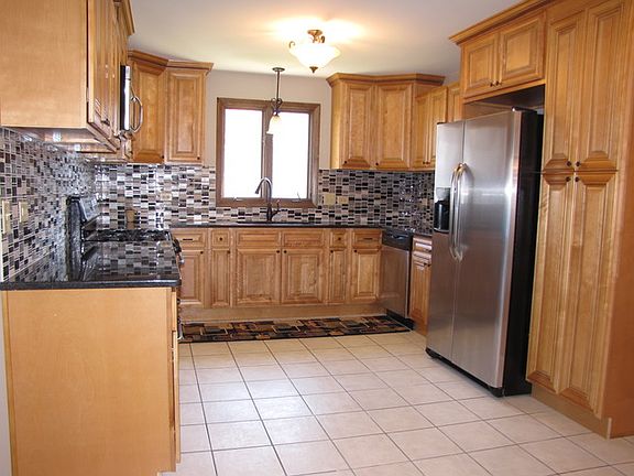 5th image of 13137 Woodland Dr