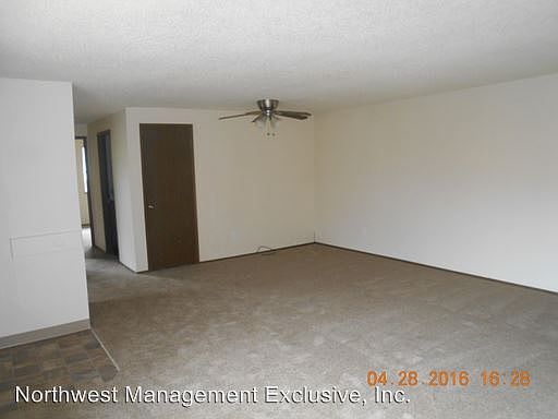 5th image of 1611 SE 145th Ct