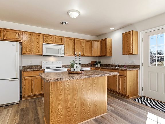 4th image of 3063 Brunskill Rd