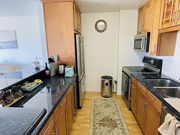 4th image of 3833 Lamont St Unit 3D