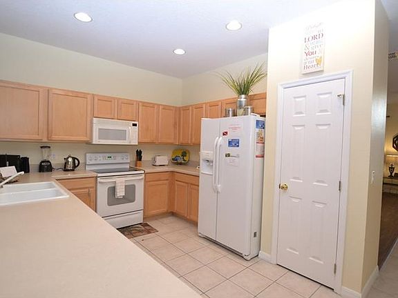 5th image of 144 Churchill Park Dr