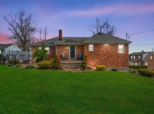 28 Ramapo Rd, Garnerville, NY 10923