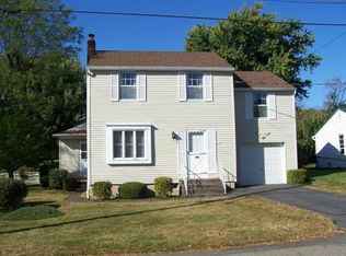 121 W Benjamin Ave, Conyngham, PA 18219