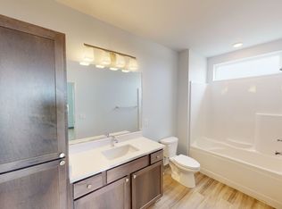 138 Cedar Dr #201, Gilbert, IA 50105