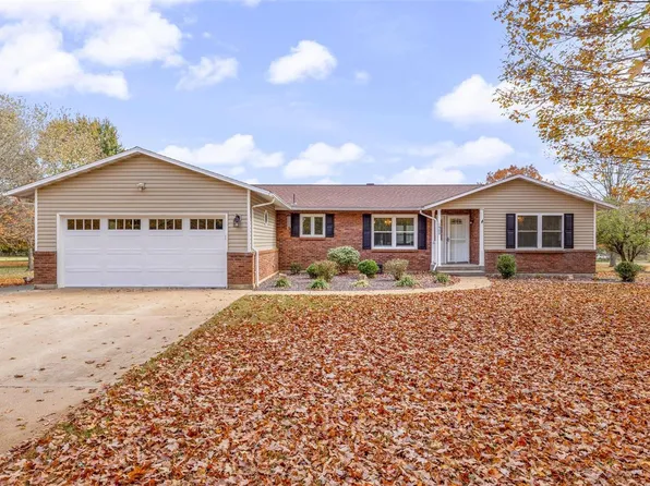 1900 McCormick Dr, Farmington, MO 63640