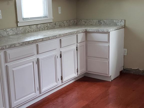 Main floor kitchen
