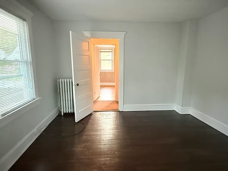 221 N Midland Ave #2 — Photo 2