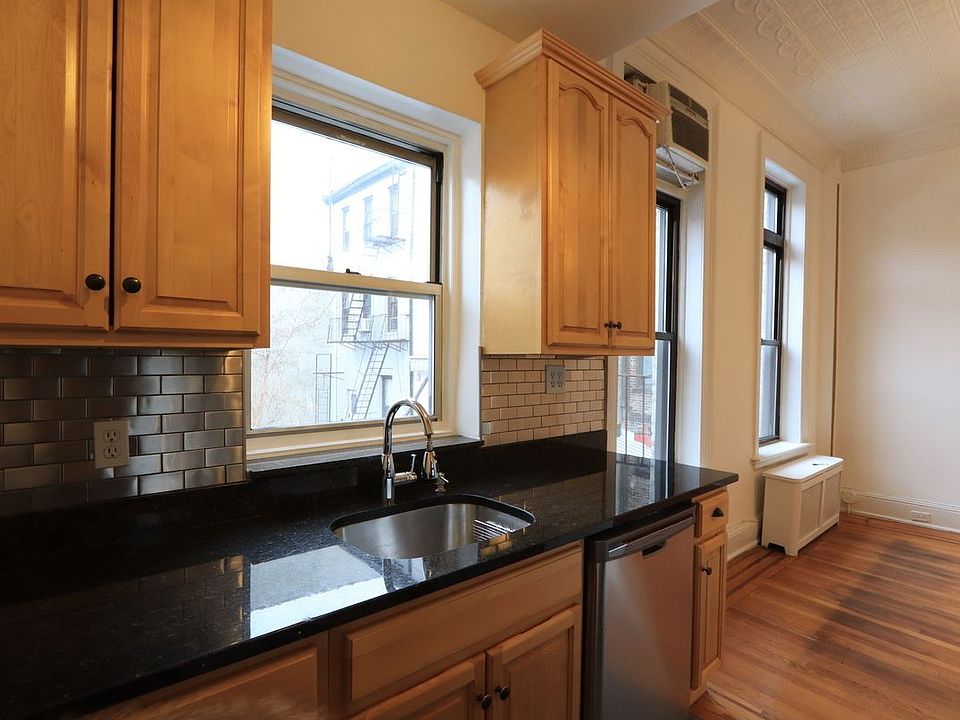 1st image of 394 Court St #1