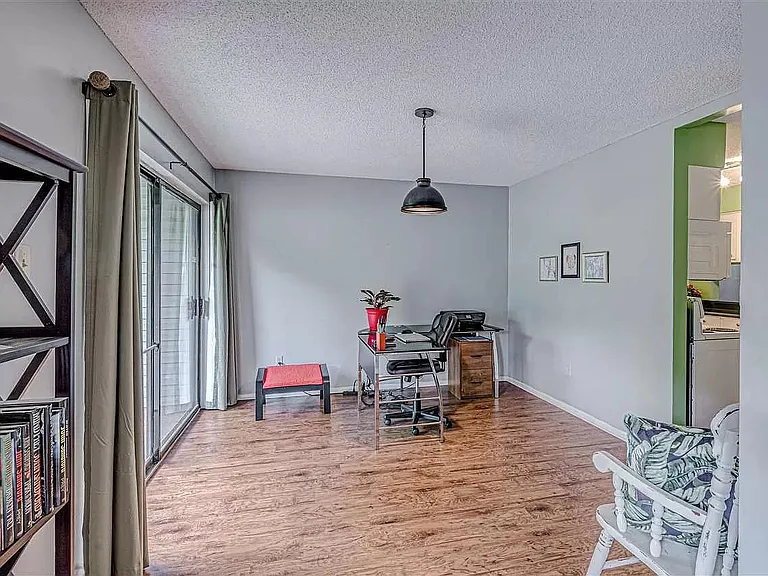 Dining/Bonus Room (Furnished)
